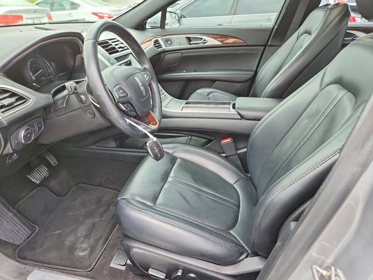 Lincoln MKZ Reserve