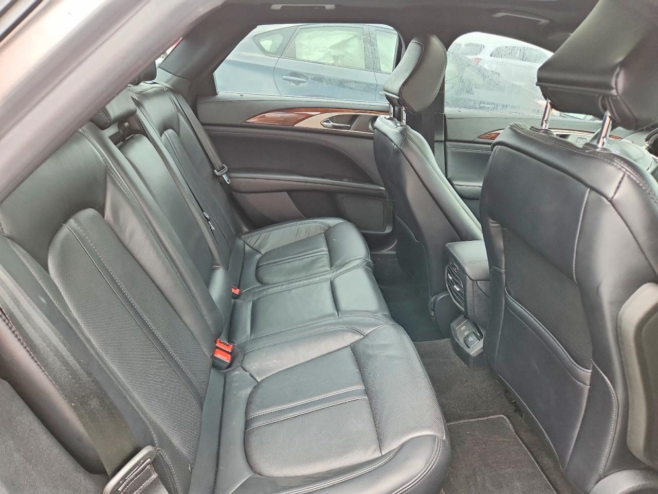 Lincoln MKZ Reserve