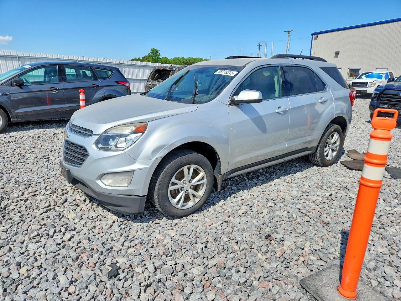 Salvage Chevrolet Equinox Image