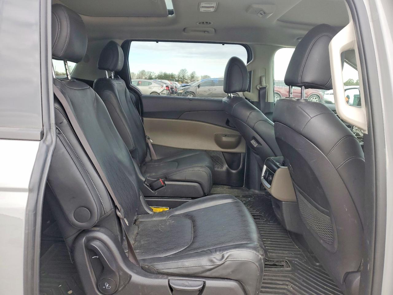 Kia Carnival Sx