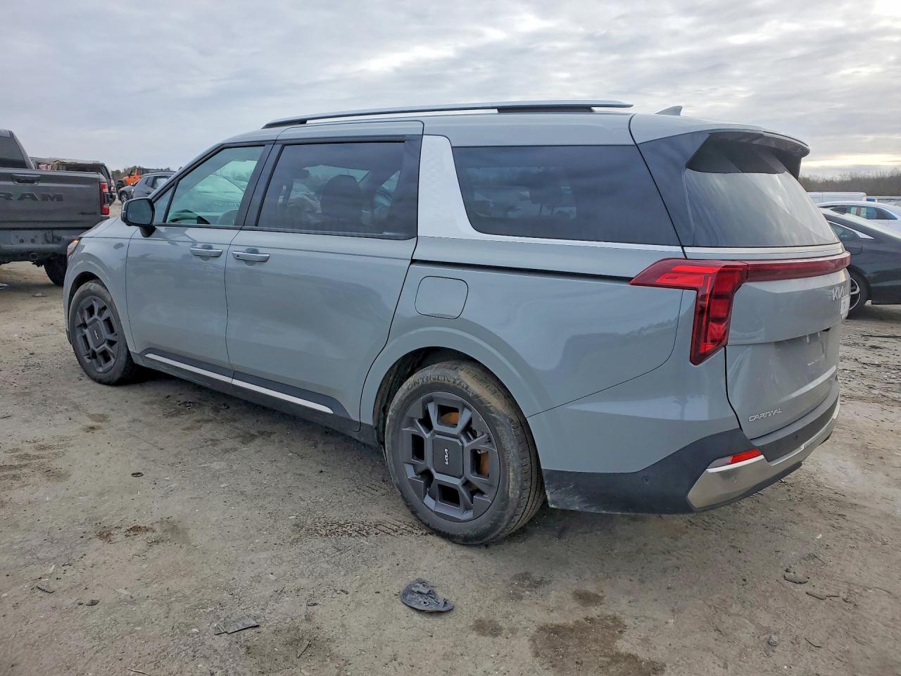 Kia Carnival Sx
