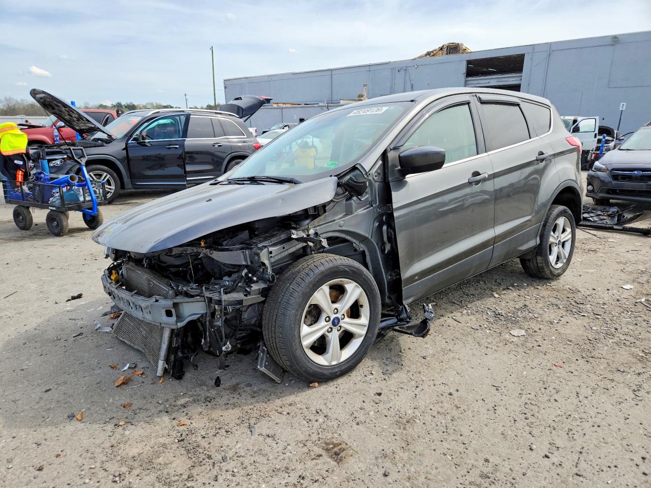 Salvage Ford Escape Image