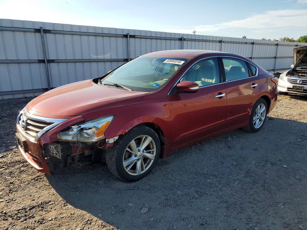 Salvage Nissan Altima Image