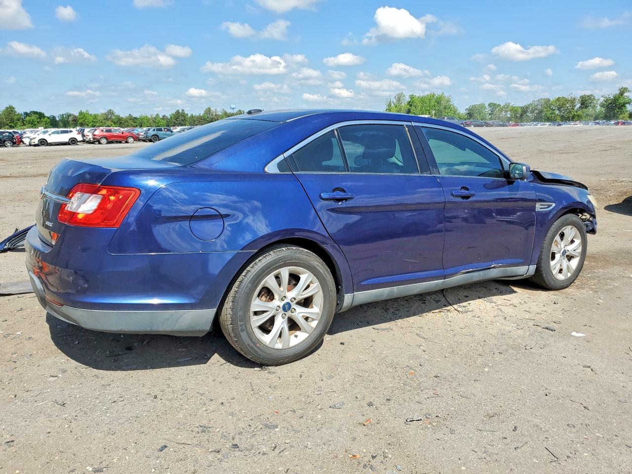 Ford Taurus Sel