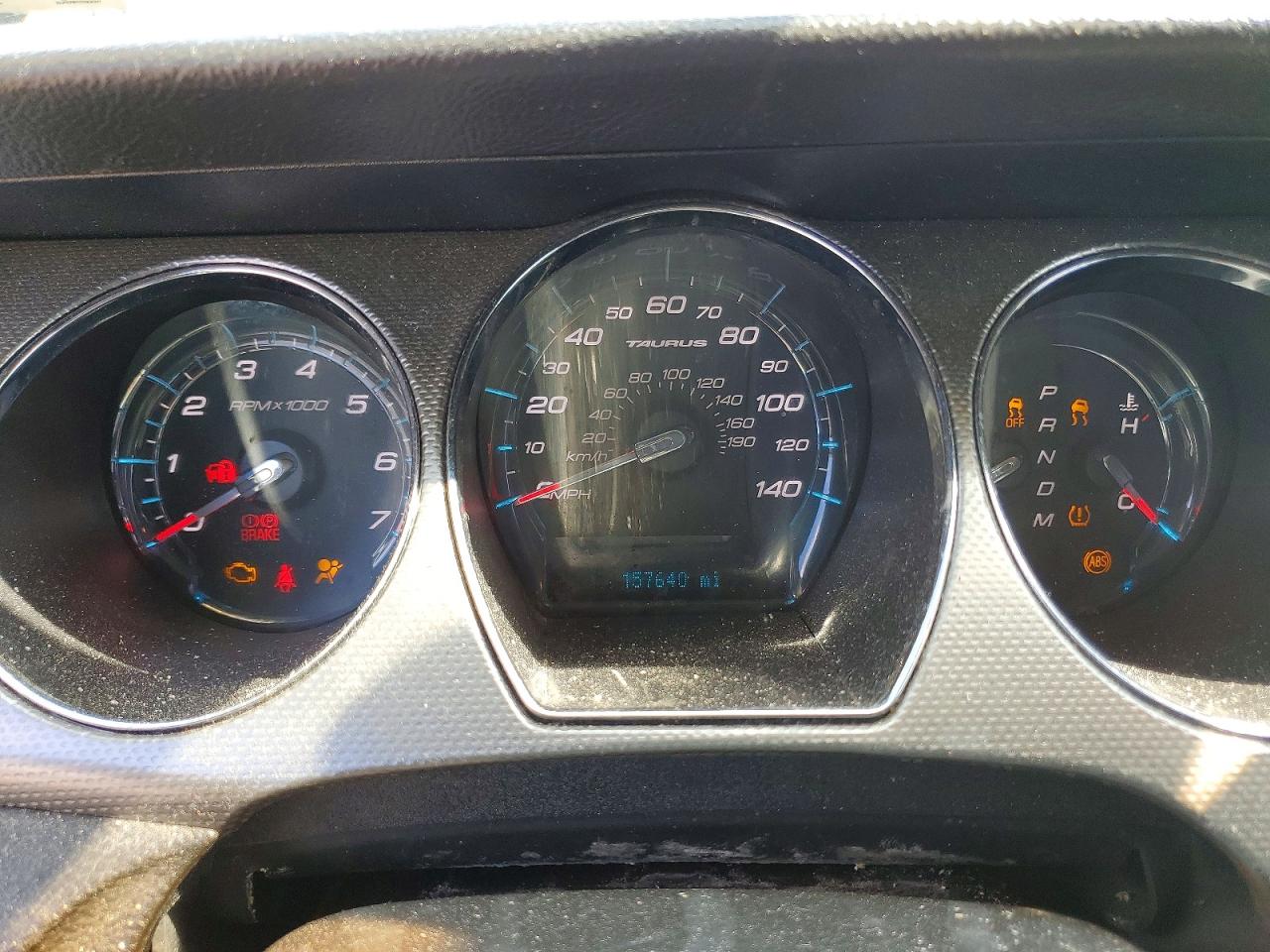 Ford Taurus Sel