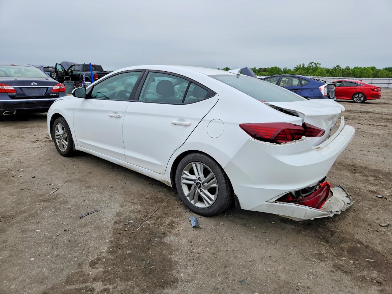 Hyundai ELANTRA Value Edition