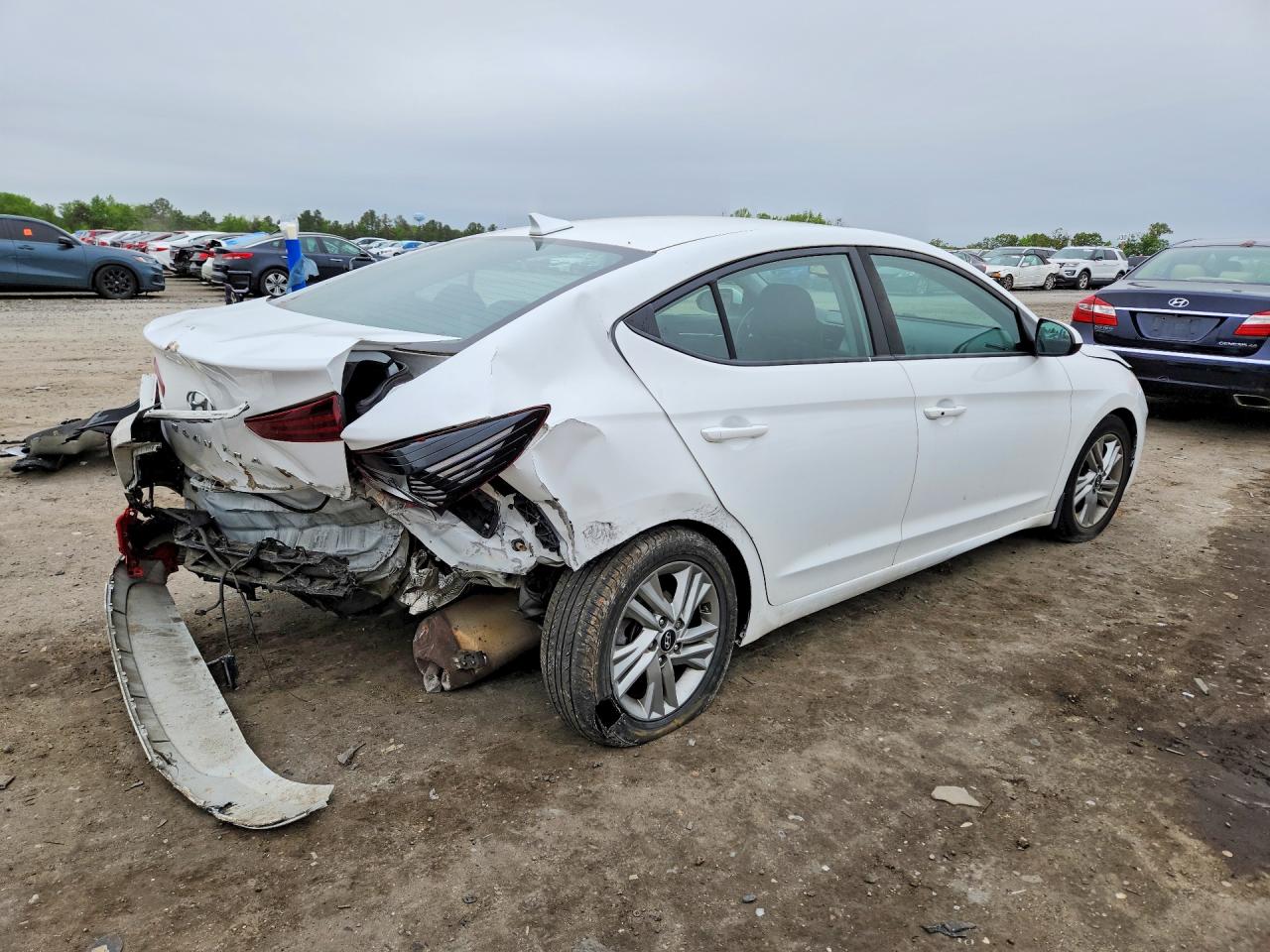 Hyundai ELANTRA Value Edition