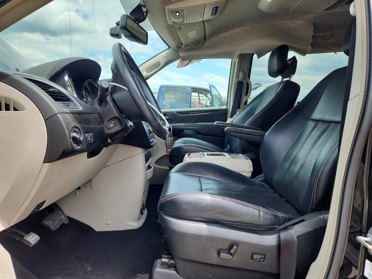 Chrysler Minivan Touring L