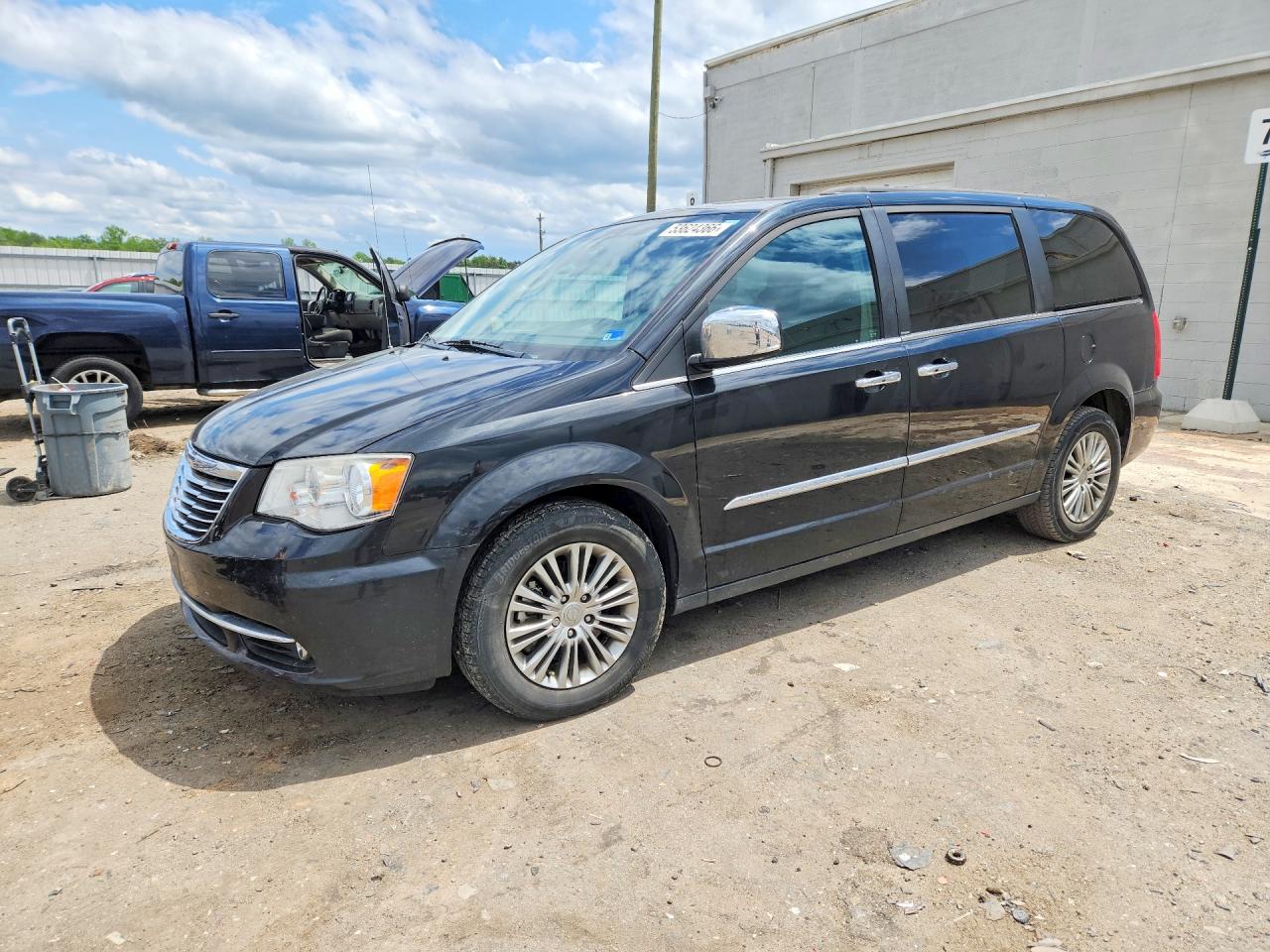 Salvage Chrysler Minivan Image