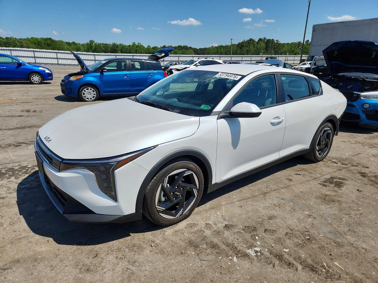 Salvage Kia K4 Image