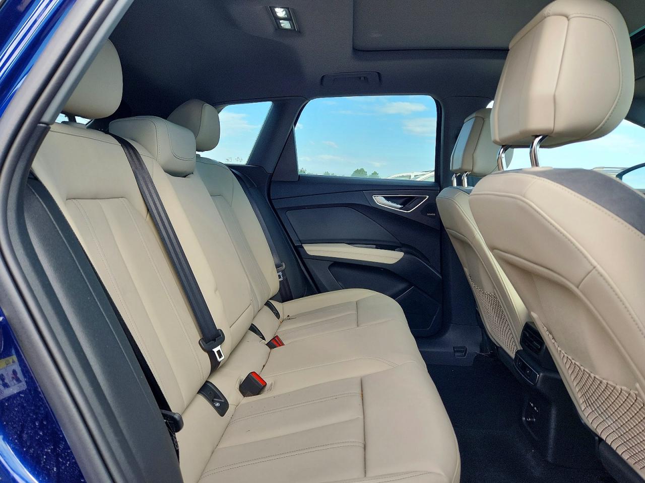 Audi Q4 Premium Plus