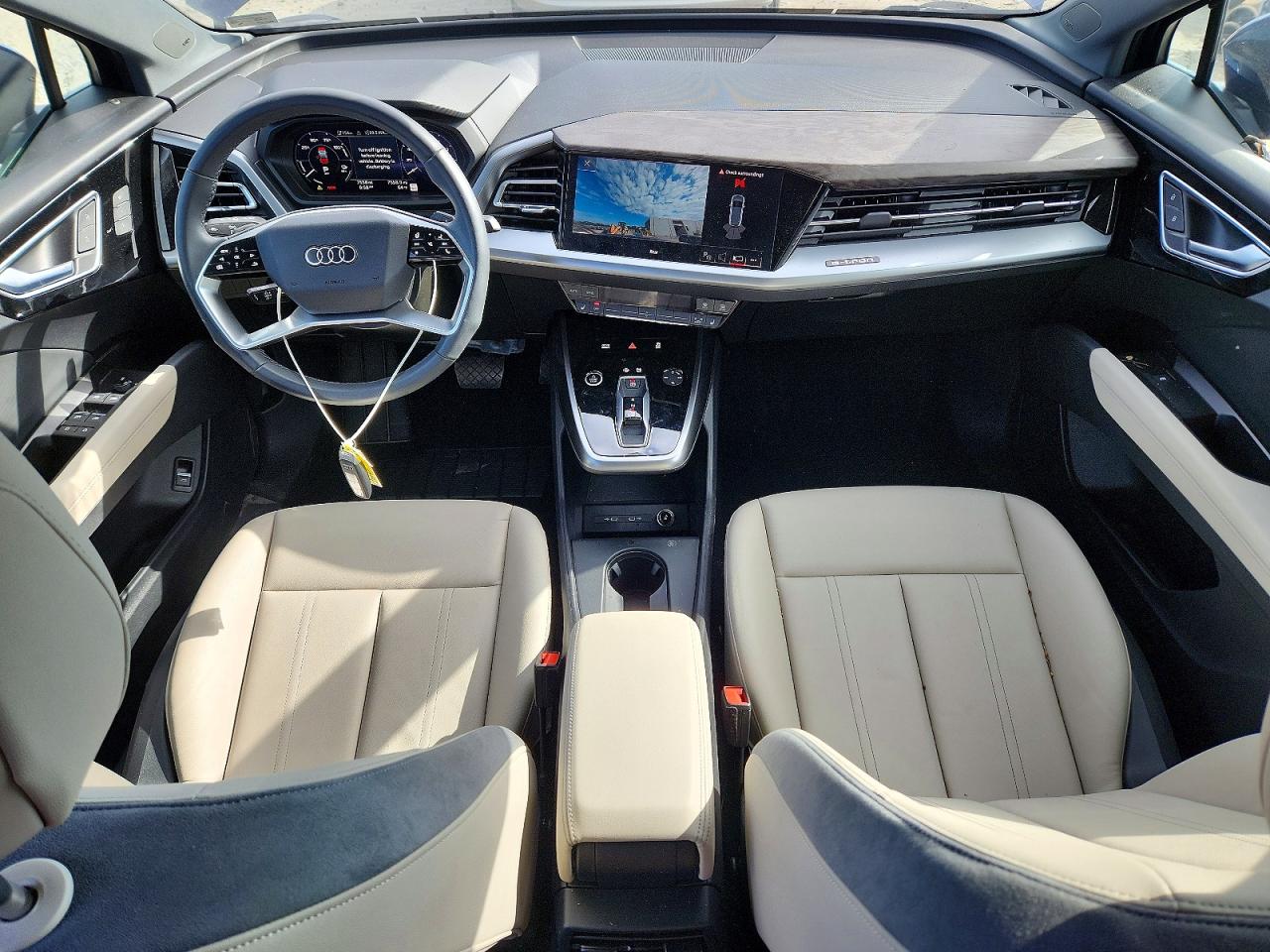 Audi Q4 Premium Plus