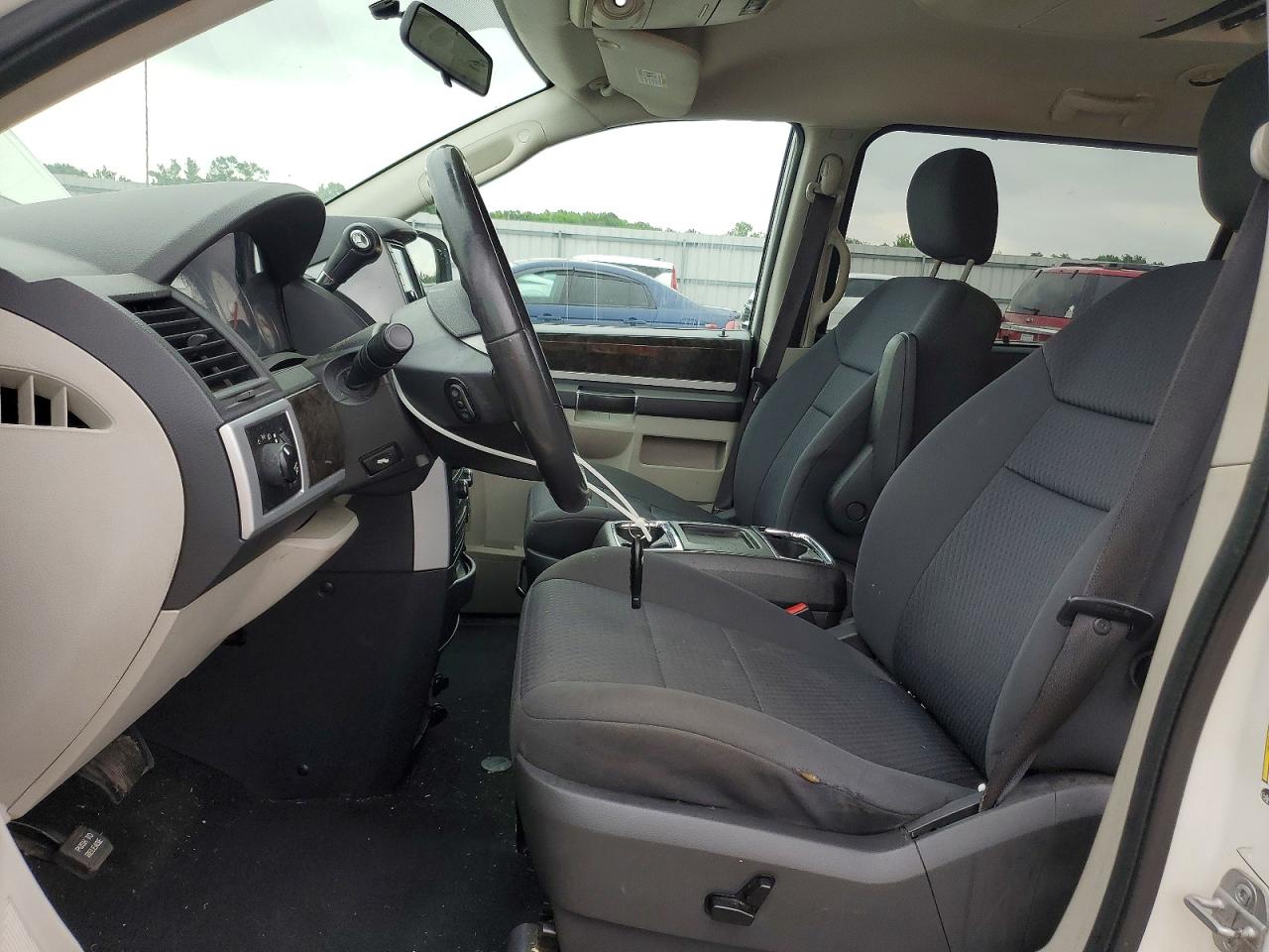 Dodge Caravan Sxt
