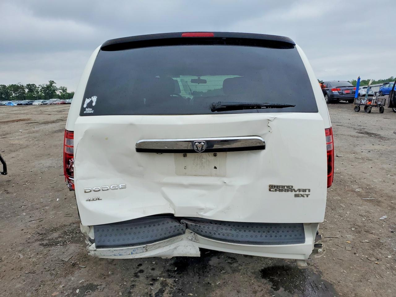 Dodge Caravan Sxt