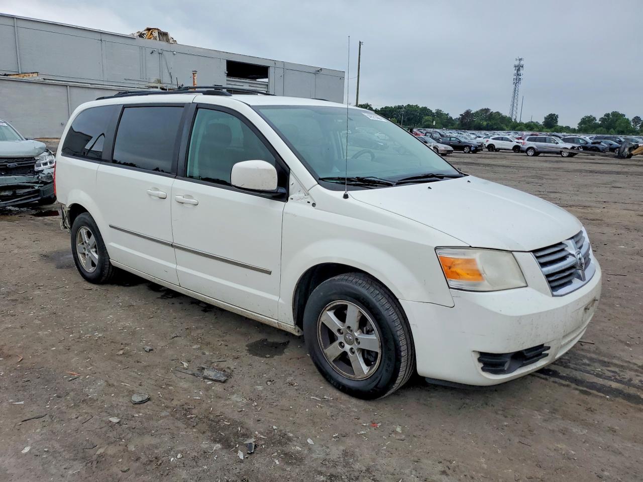 Dodge Caravan Sxt