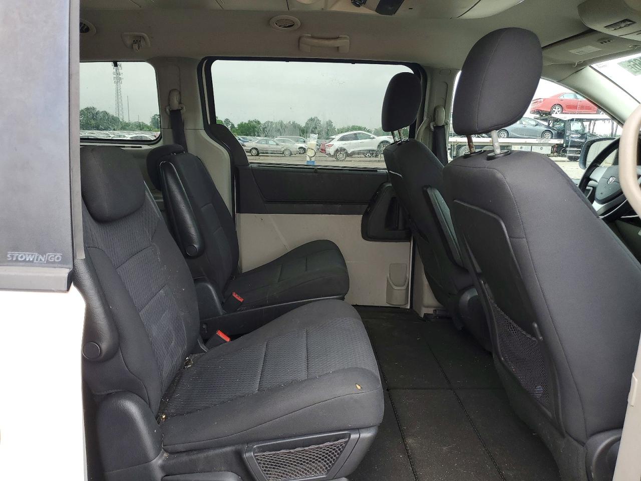 Dodge Caravan Sxt