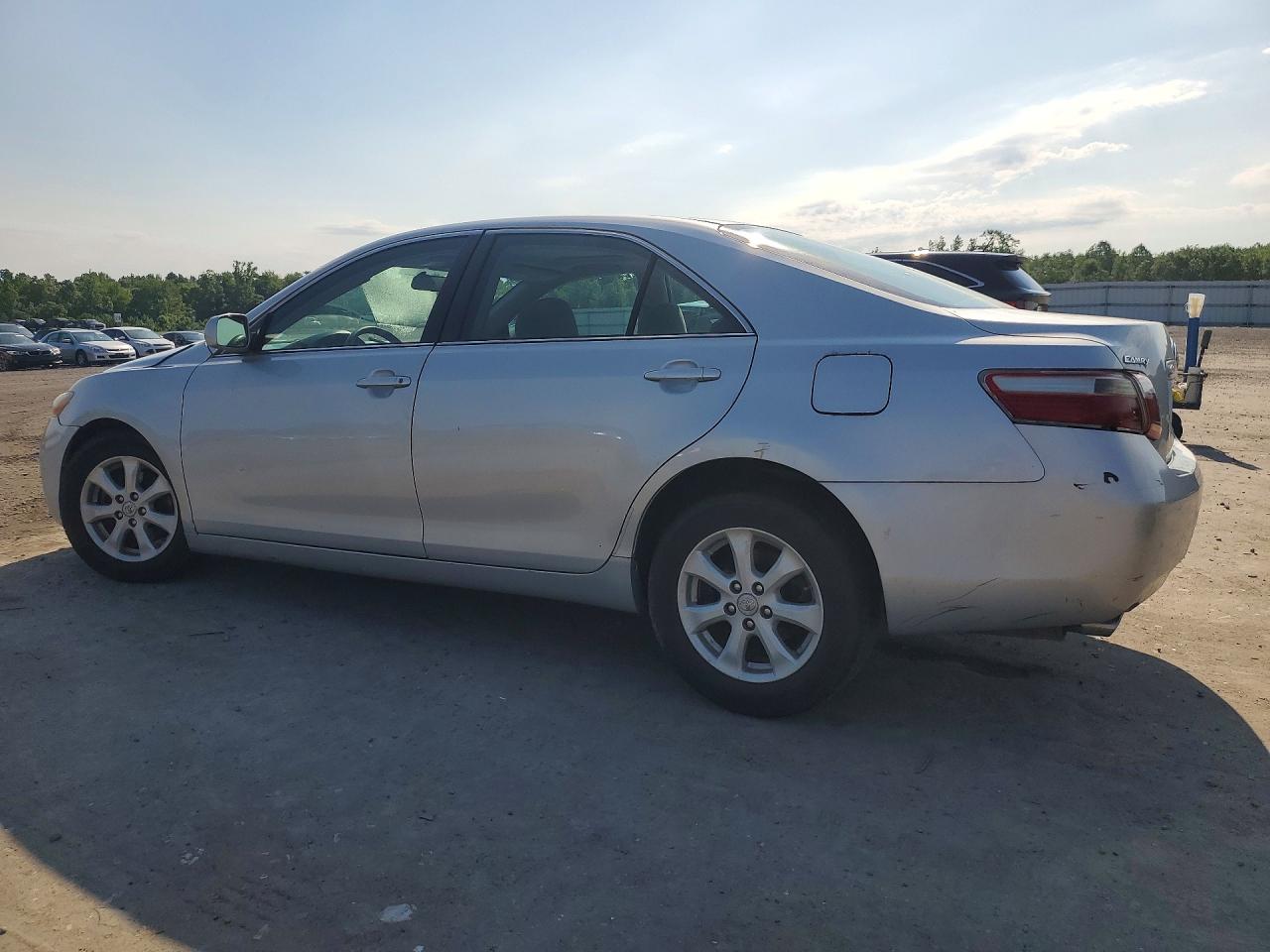 Toyota Camry Le V6
