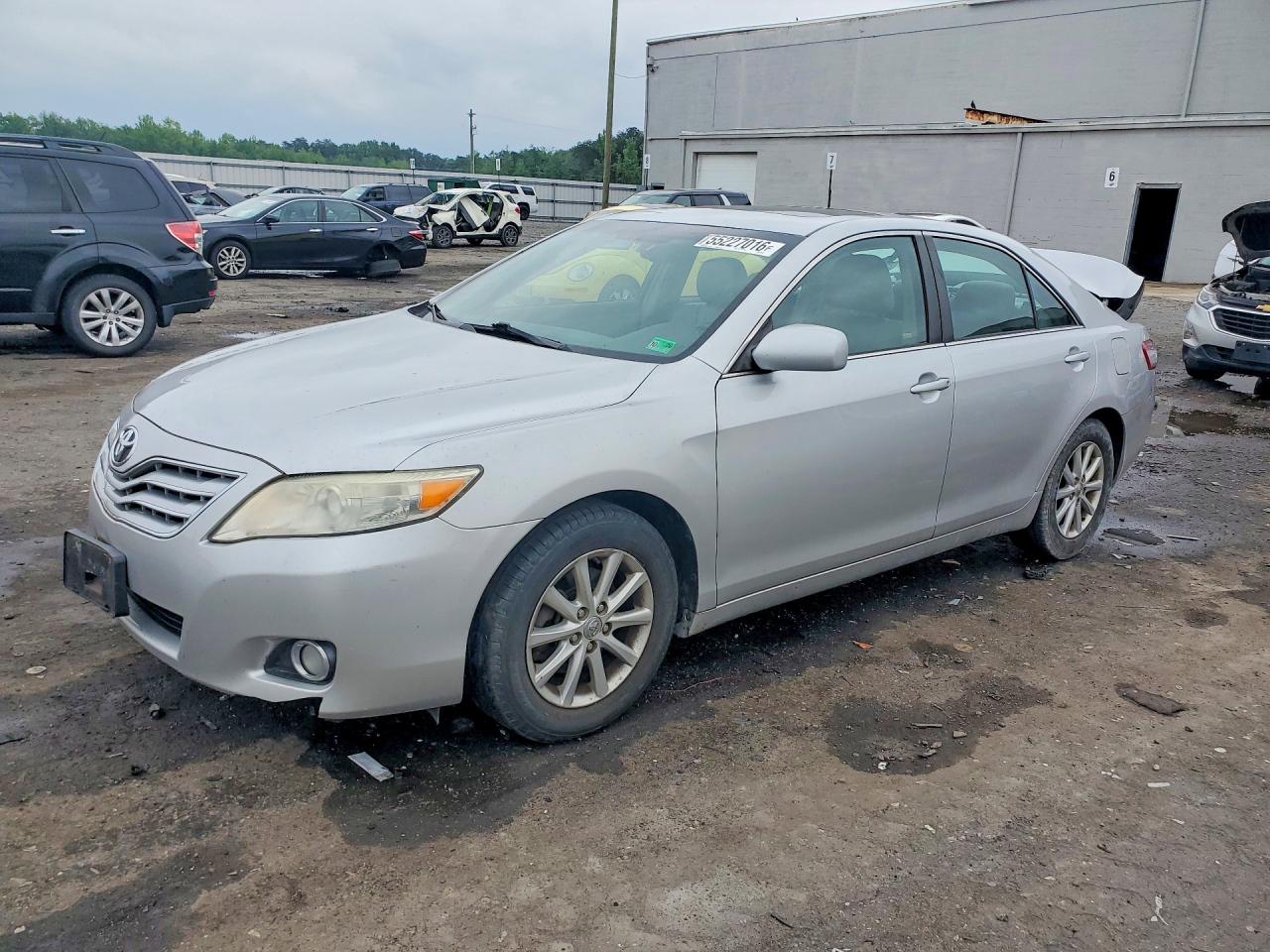Salvage Toyota Camry Image