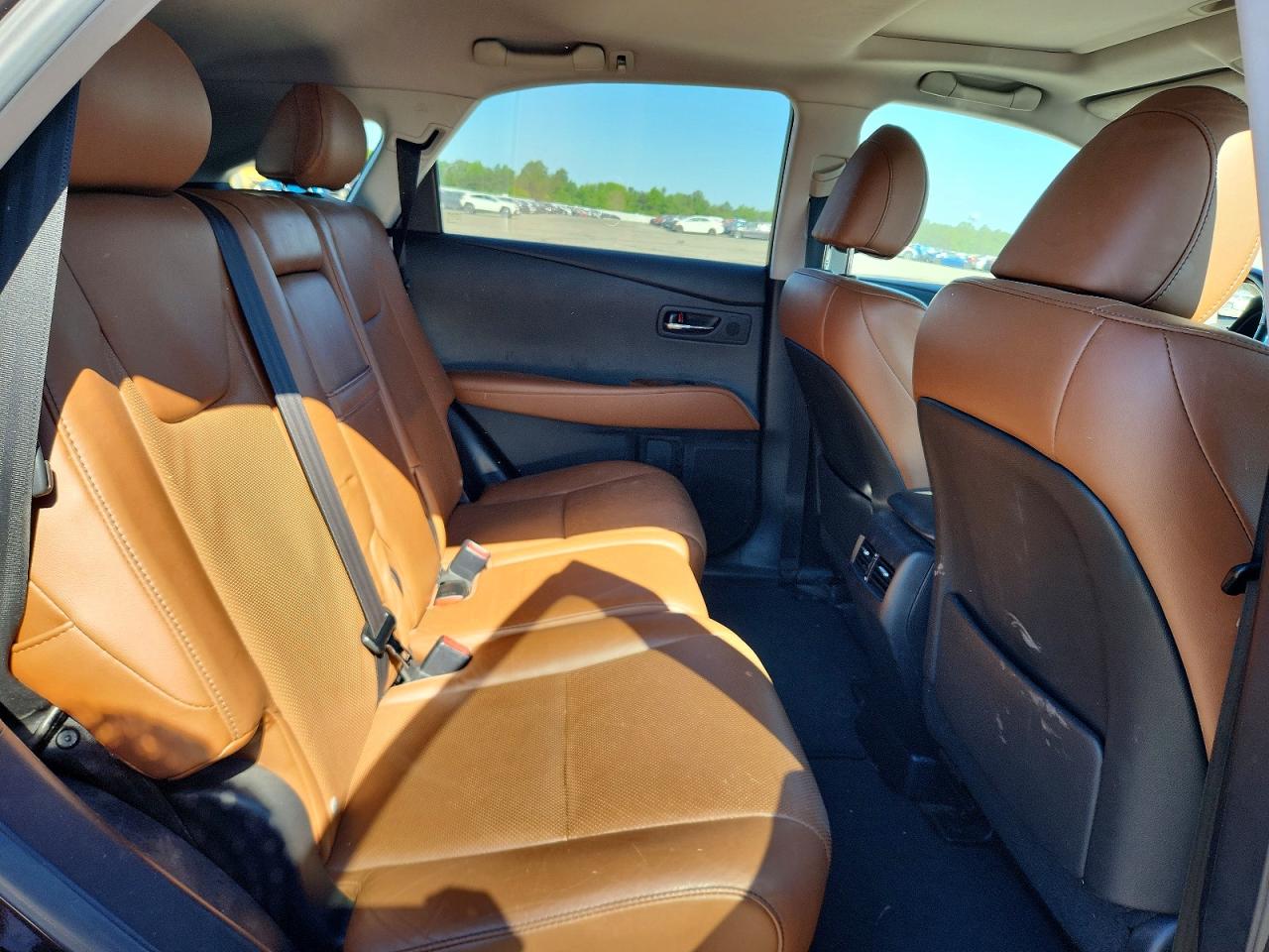 Lexus RX Base