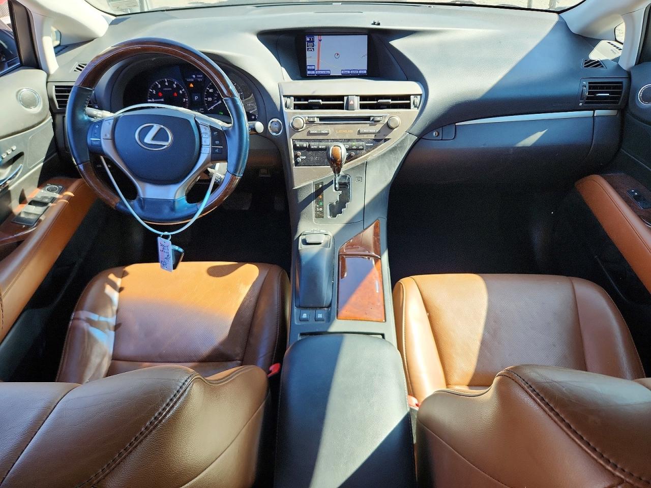 Lexus RX Base