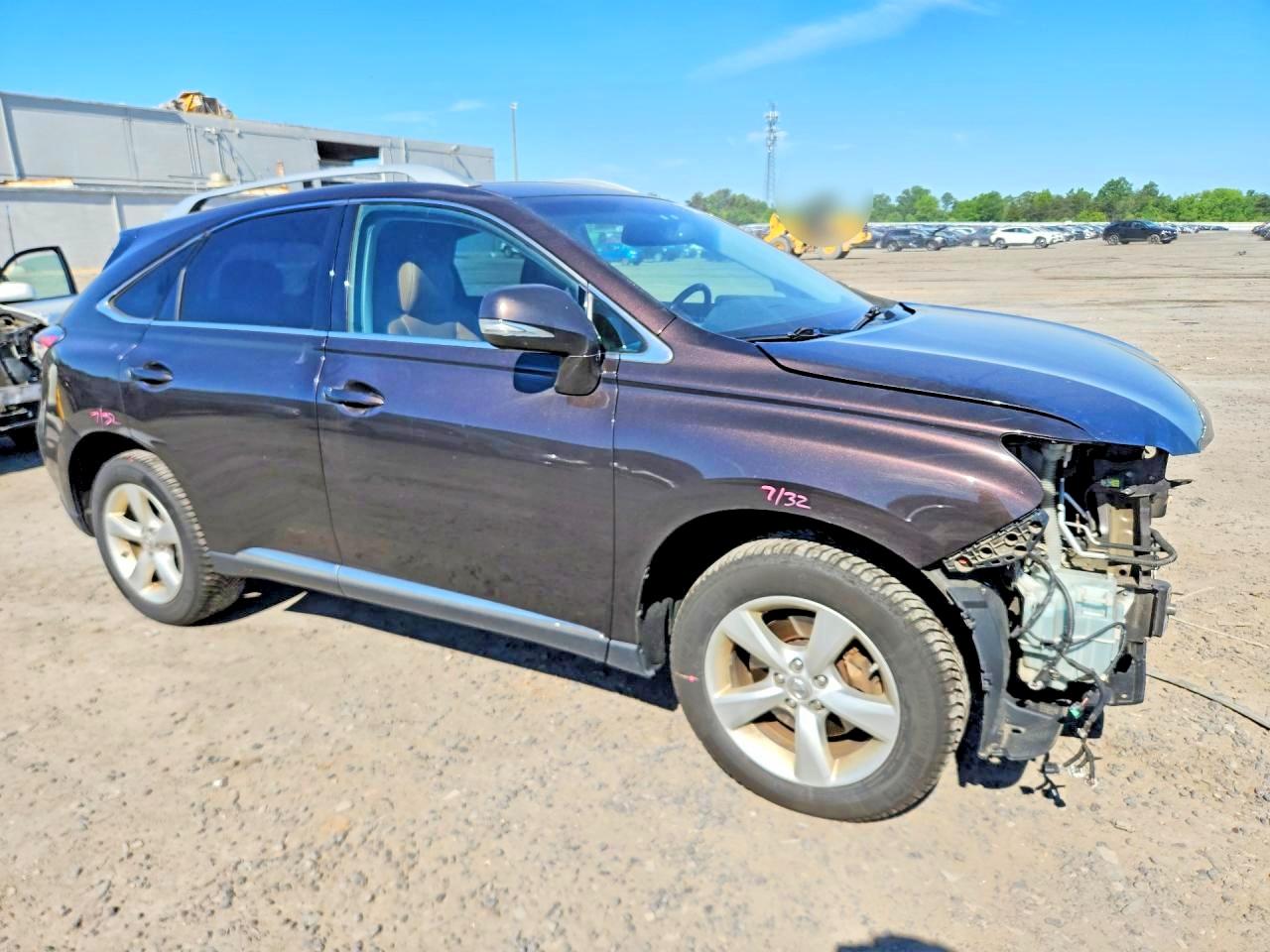 Lexus RX Base