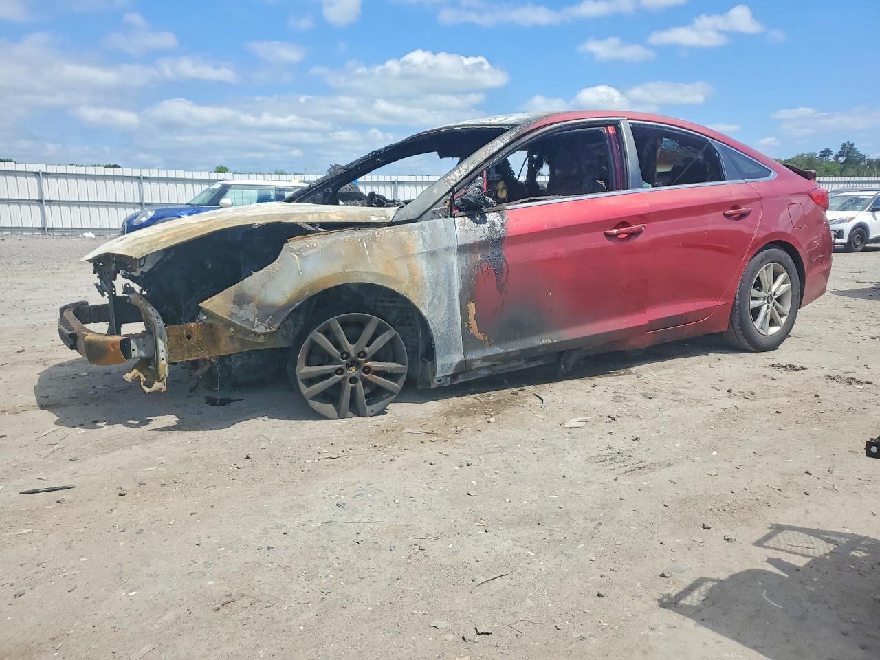 Salvage Hyundai SONATA Image
