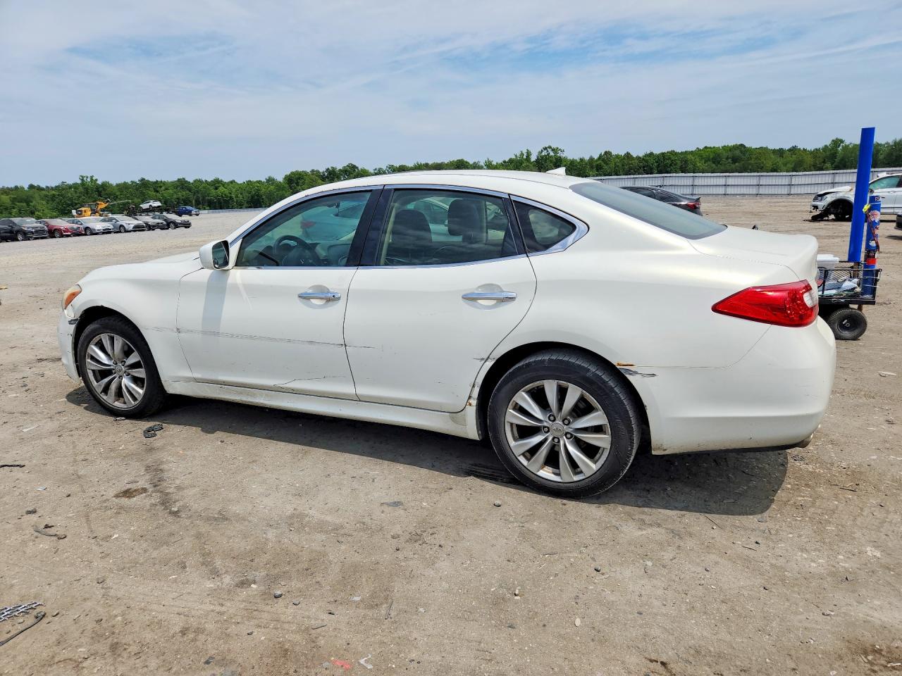 INFINITI M37 X