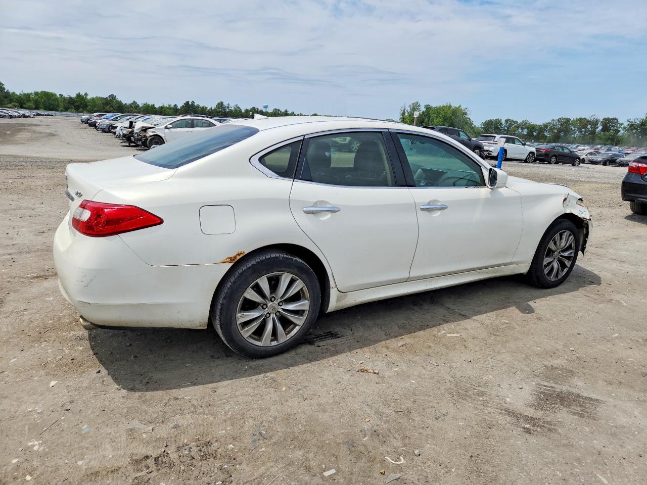 INFINITI M37 X