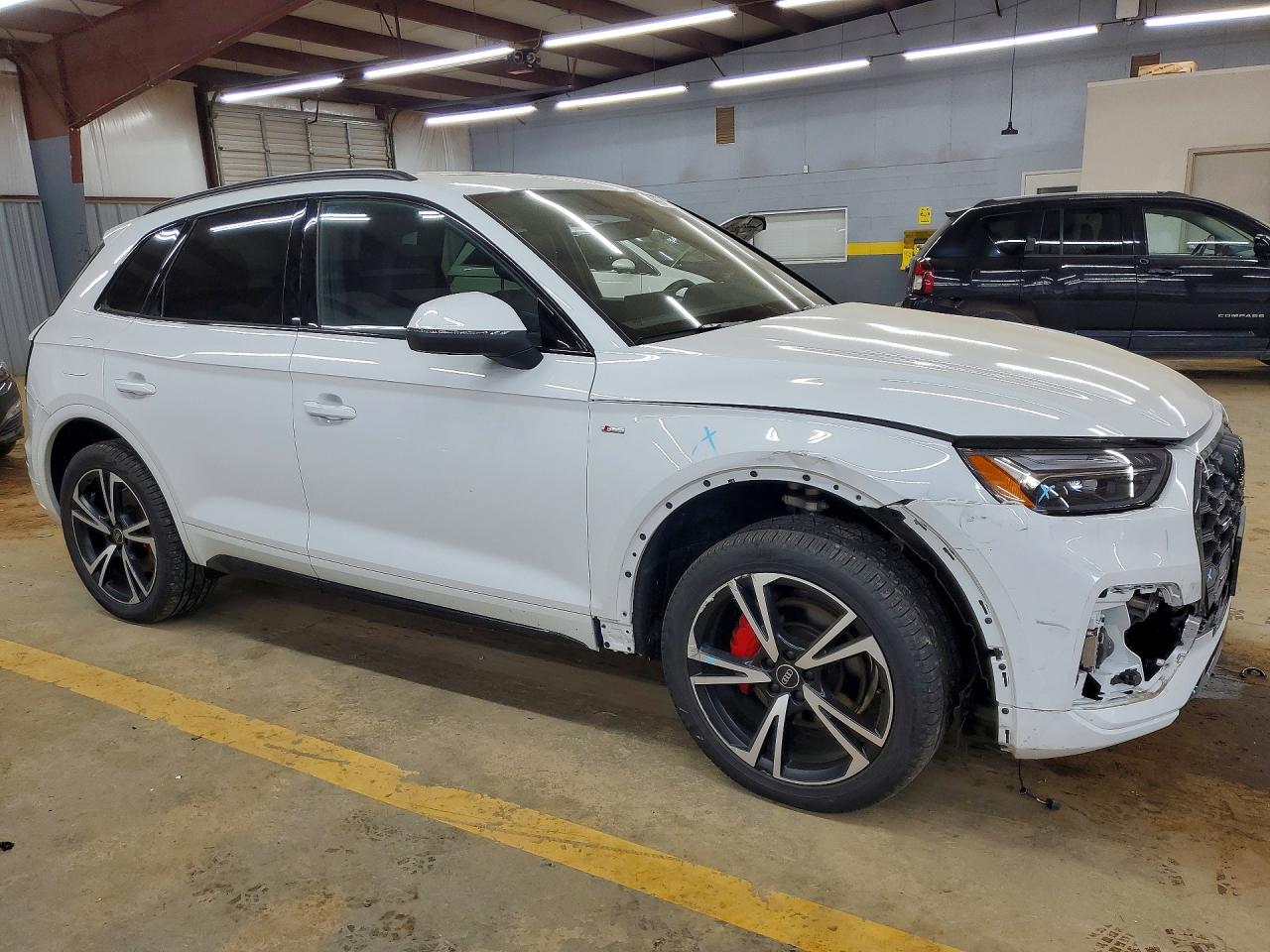 Audi Q5 Premium Plus 45