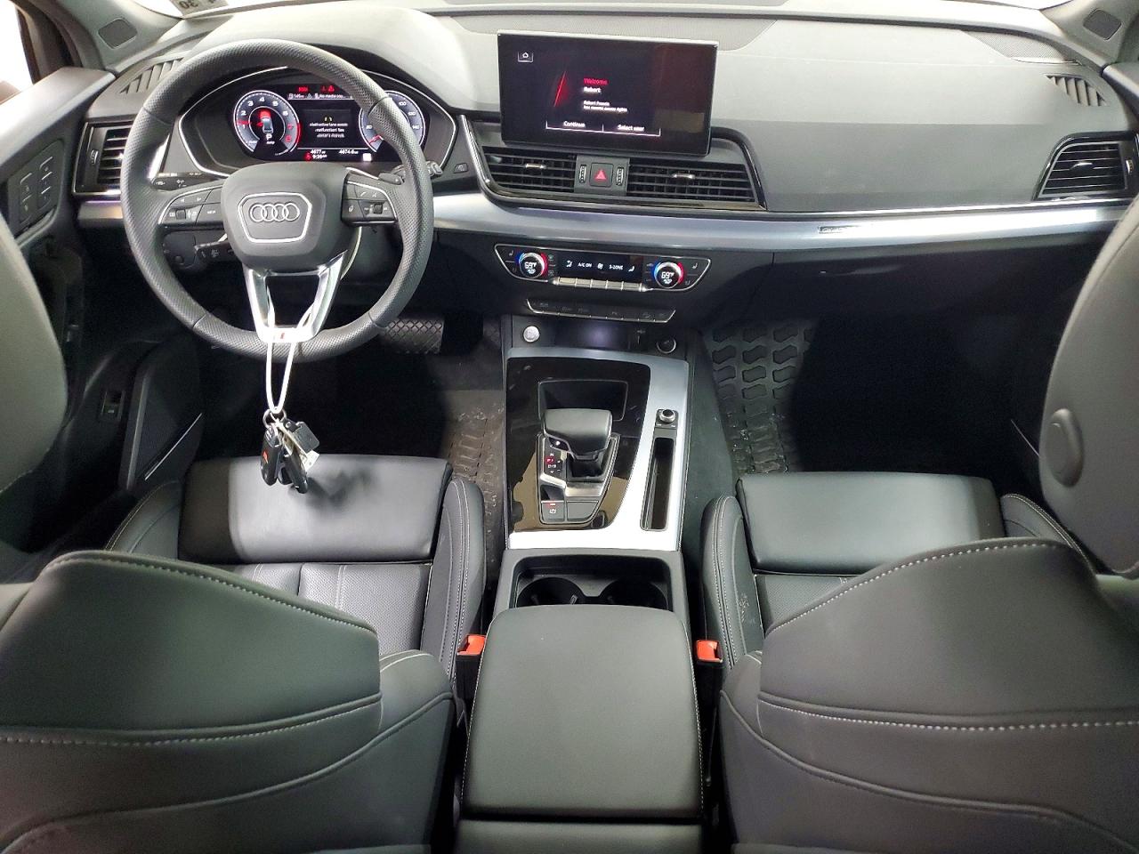 Audi Q5 Premium Plus 45
