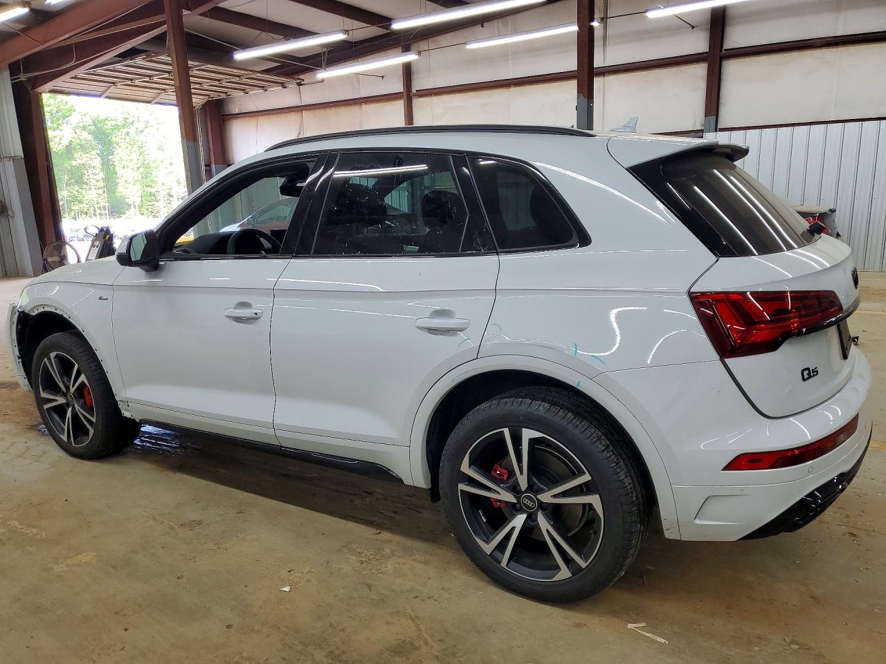 Audi Q5 Premium Plus 45