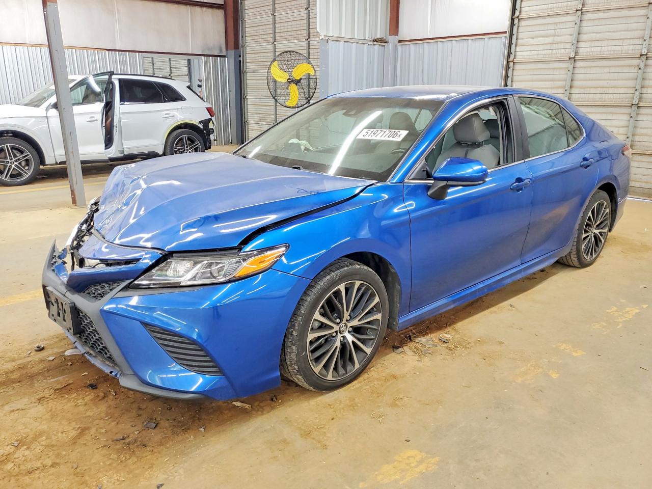 Salvage Toyota Camry Image