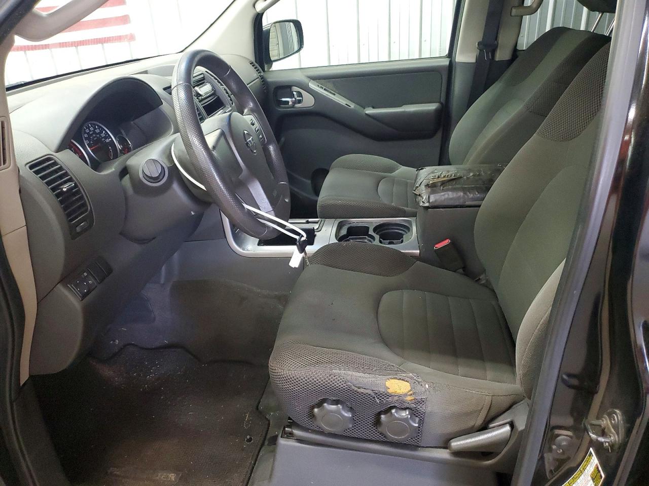 Nissan Pathfinder S