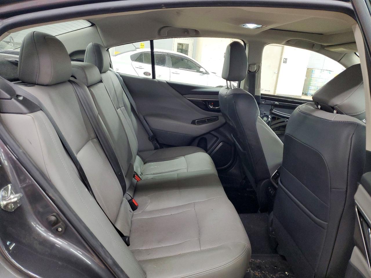 Subaru Legacy Limited