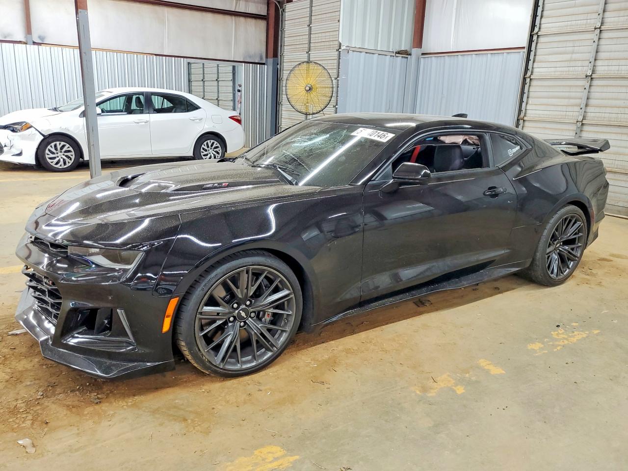 Salvage Chevrolet Camaro Image
