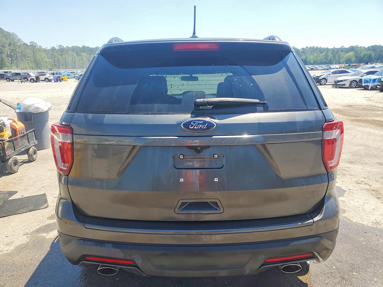 Ford Explorer Xlt