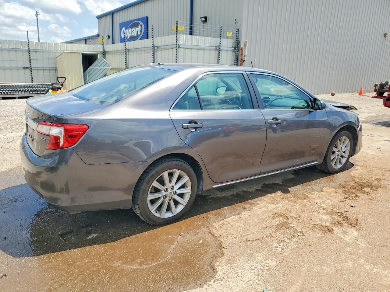 Toyota Camry Xle