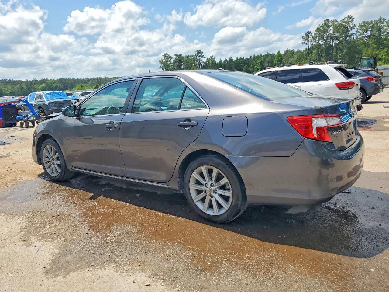 Toyota Camry Xle