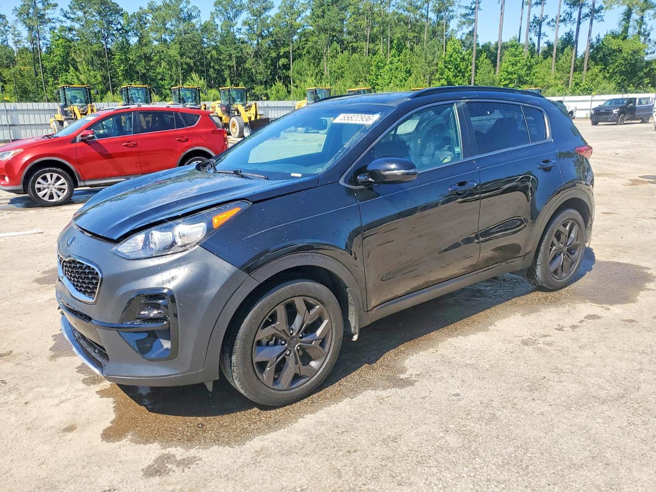 Salvage Kia Sportage Image