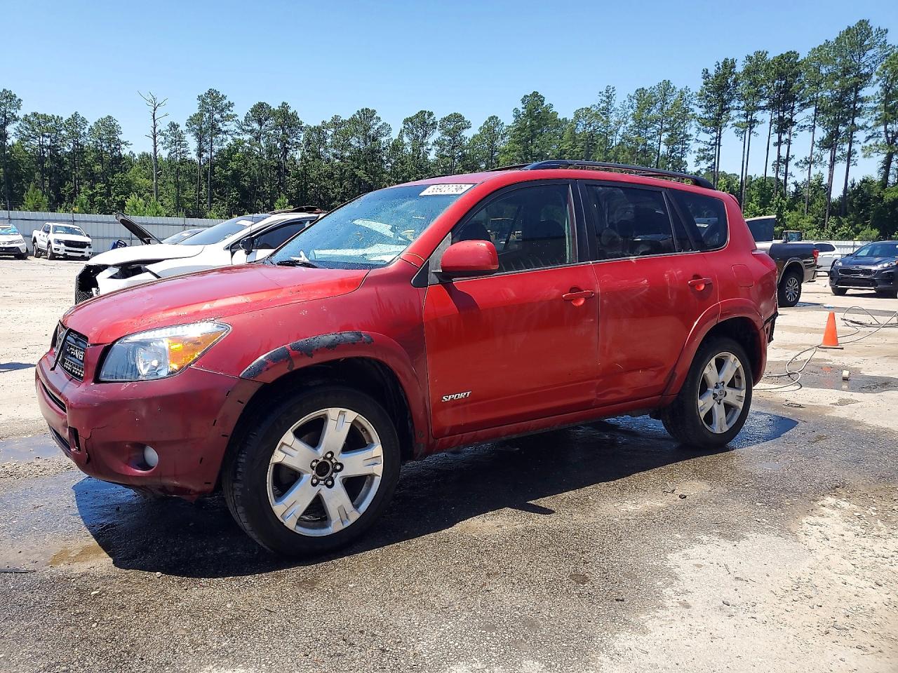 Salvage Toyota RAV4 Image
