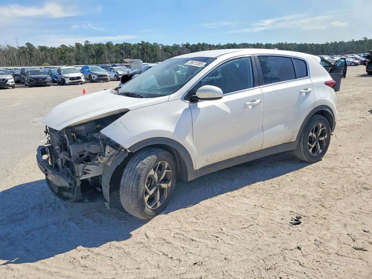 Salvage Kia Sportage Image