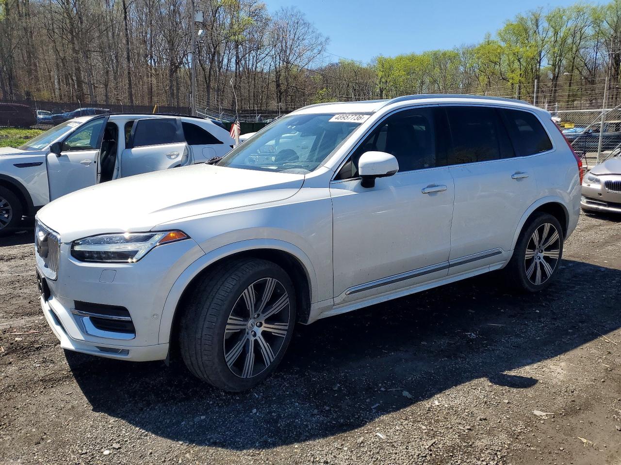 Salvage Volvo XC90 Image