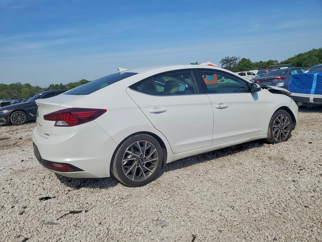 Hyundai ELANTRA Limited