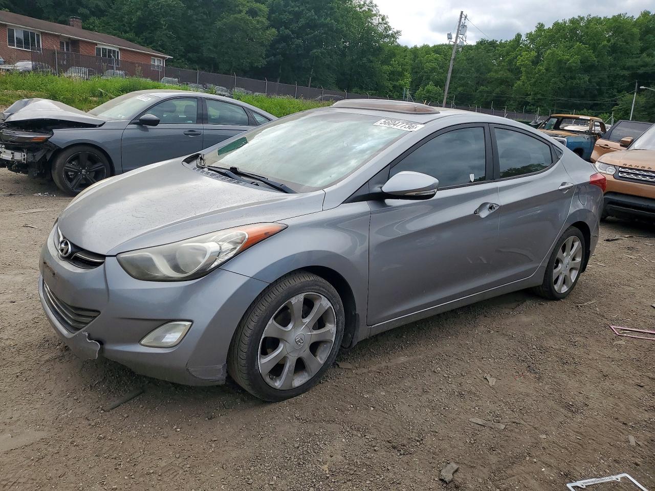 Salvage Hyundai ELANTRA Image