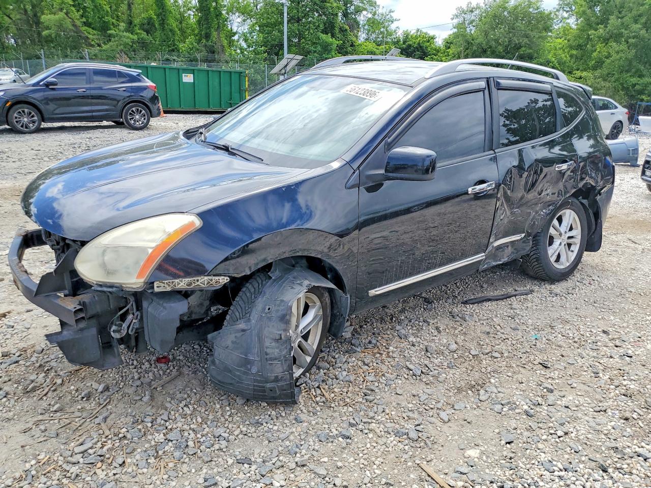 Salvage Nissan Rogue Image