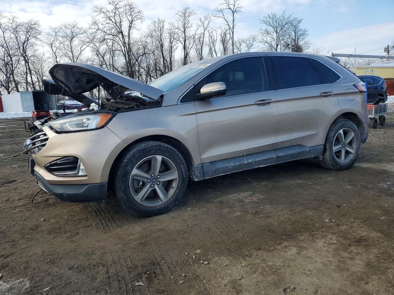 Salvage Ford Edge Image