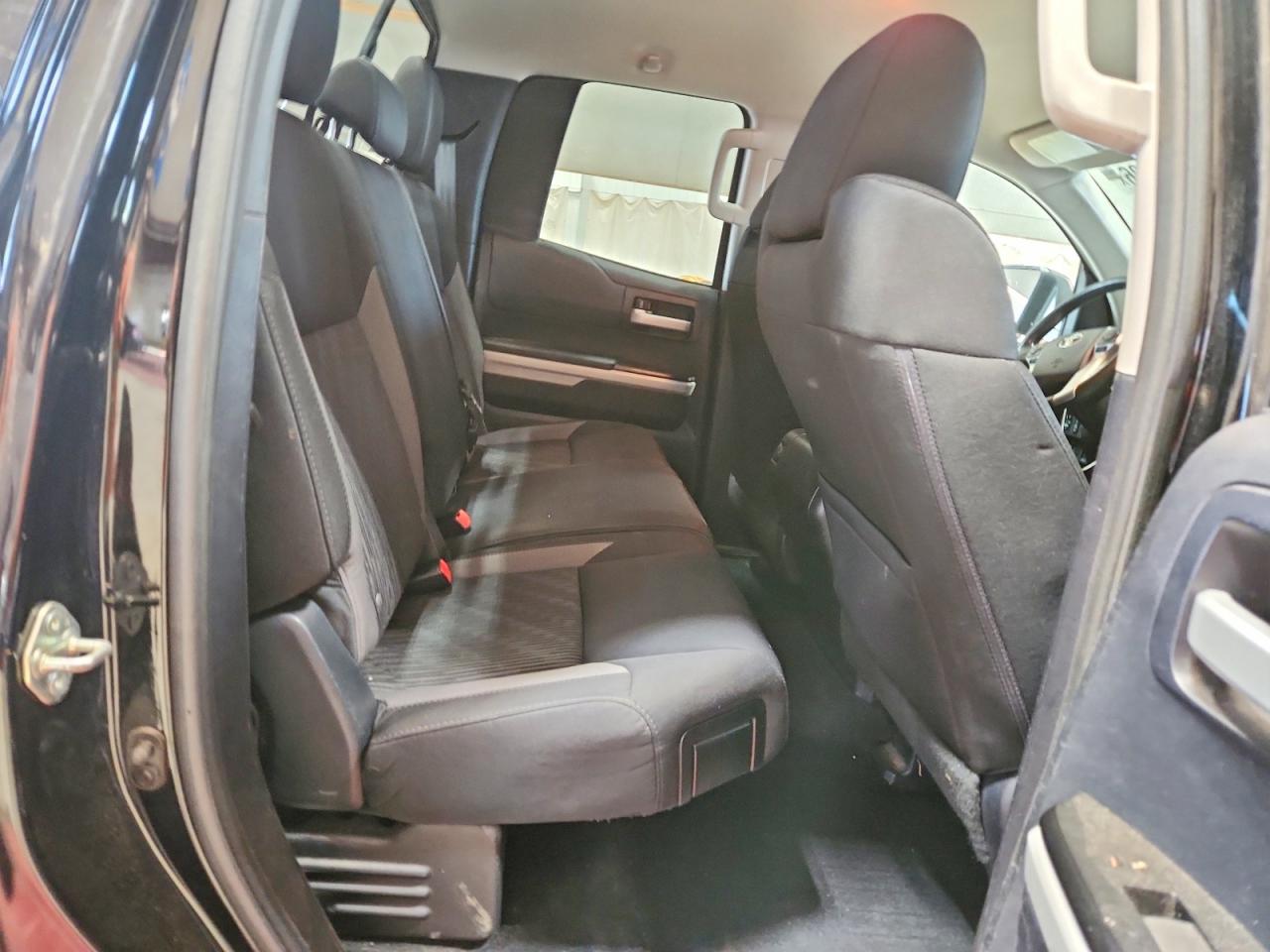 Toyota Tundra Sr5
