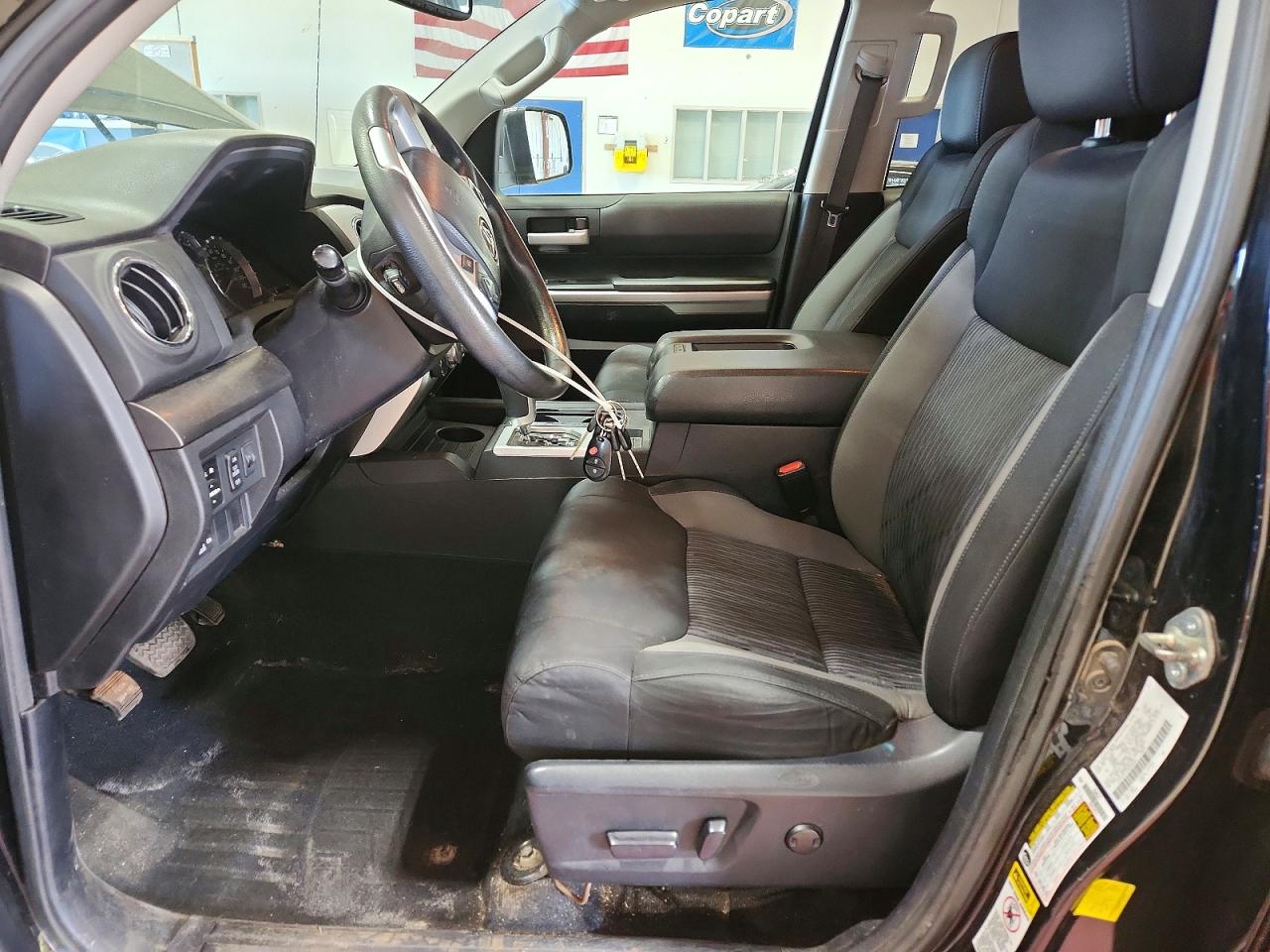 Toyota Tundra Sr5