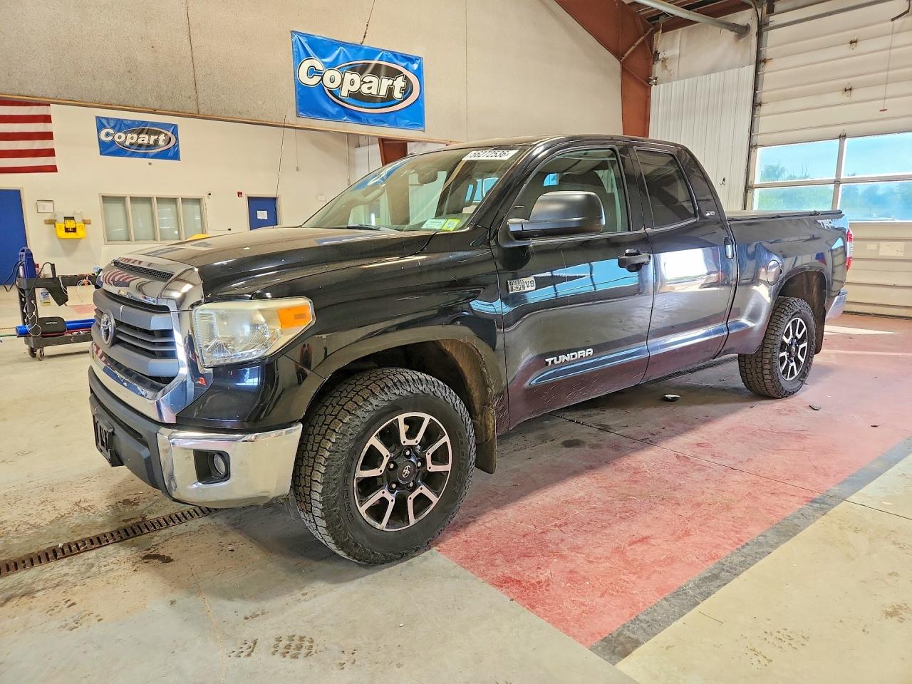 Salvage Toyota Tundra Image