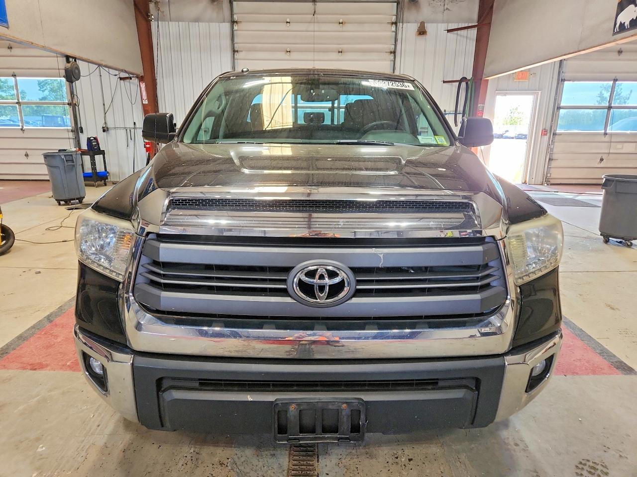Toyota Tundra Sr5